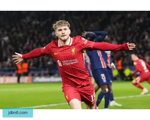 以利物浦为核心的对决：巴黎射门乏力客场或难取胜红军再度发威